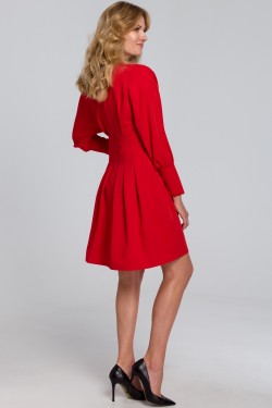 Sukienka rozkloszowana z zakładkami - czerwona